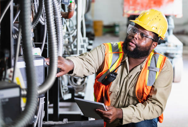 Best Local Electrician Companies  in Newark, IL